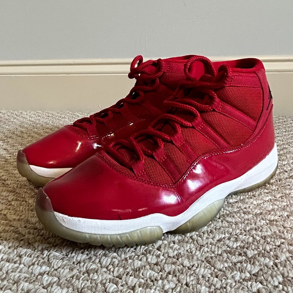 Size 10.5 - Jordan 11 Retro Win Like 96